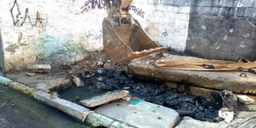 Prefeitura de Guarulhos movimenta equipe da SAR e promove grande ação de limpeza de bocas de lobo – ZELADORIA URBANA – DENUNCIE IRREGULARIDADES