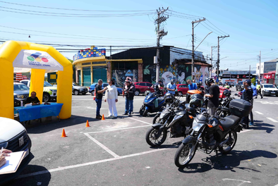 Prefeitura de Guarulhos promove blitz educativa com motociclistas e palestra com estudantes – TRÂNSITO SEGURO, RESPEITO À VIDA