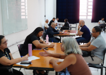Processo seletivo no Adamastor em Guarulhos recebeu candidatos para vagas de emprego em supermercado, dia 15/10 – MERCADO DE TRABALHO