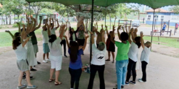 Dança Circular no Bosque Maia em Guarulhos celebra 14 anos com ações do Outubro Rosa e da Semana Lixo Zero – SAÚDE, ARTE E SUSTENTABILIDADE