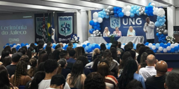 Estudantes dos cursos de Saúde da UNG Guarulhos participam de Cerimônia do Jaleco
