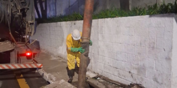 Bocas de lobo obstruídas são limpas pela Prefeitura de Guarulhos na Vila Rio e Parque Continental – ZELADORIA URBANA