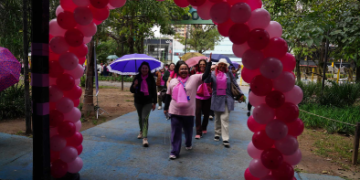 1ª Caminhada Laço Rosa reúne mais de 200 mulheres no Bosque Maia em Guarulhos – OUTUBRO ROSA